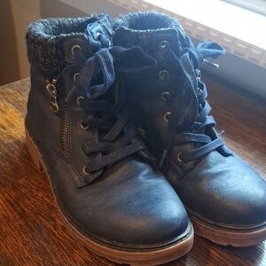 Wanderlust Navy Ankle Boots